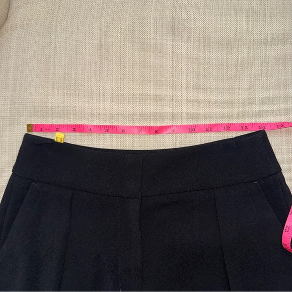 NWOT Express Women's Black High Waisted Shorts - Picture 4 of 10